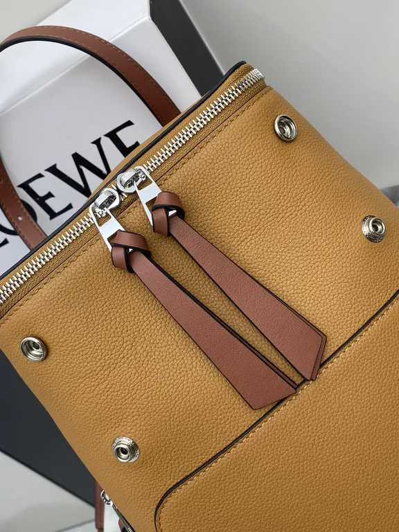 Loewe Bag 